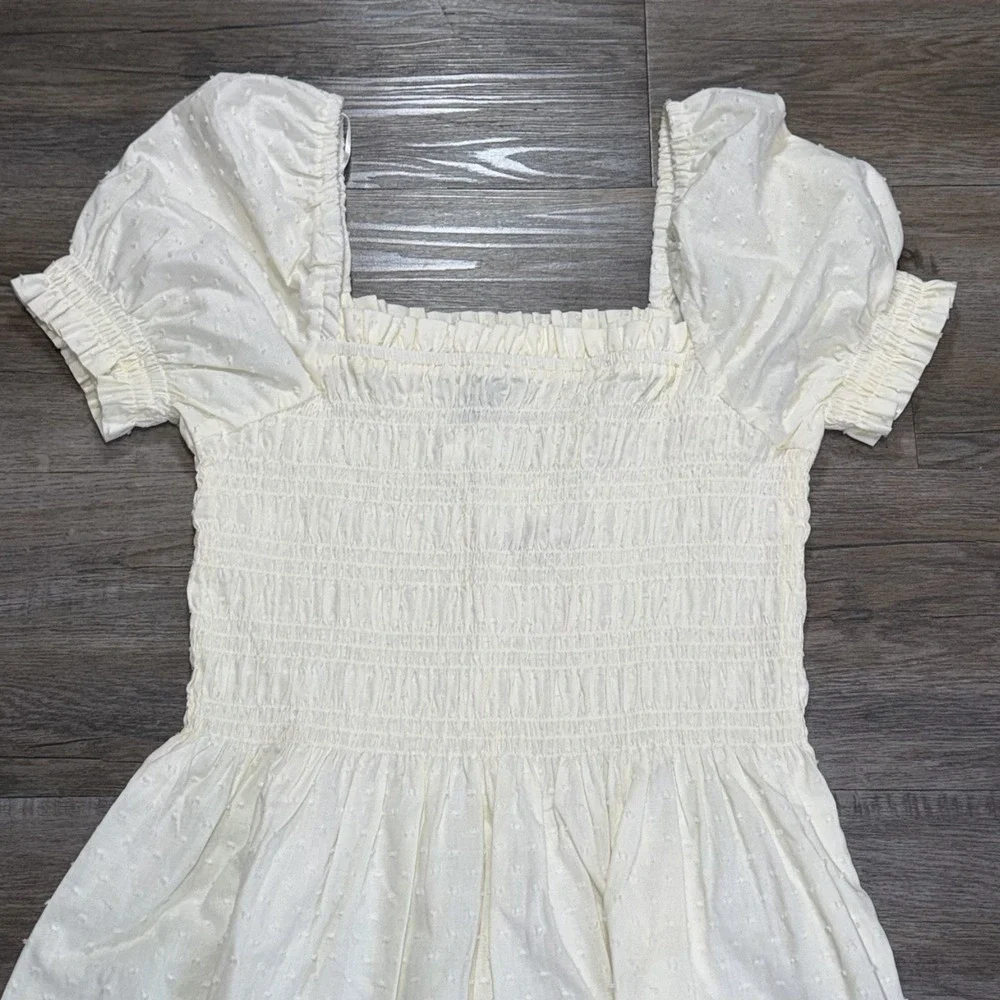 NWT Divided by H&M Smocked Poplin Dress Womens Small Cream Ivory Colorway